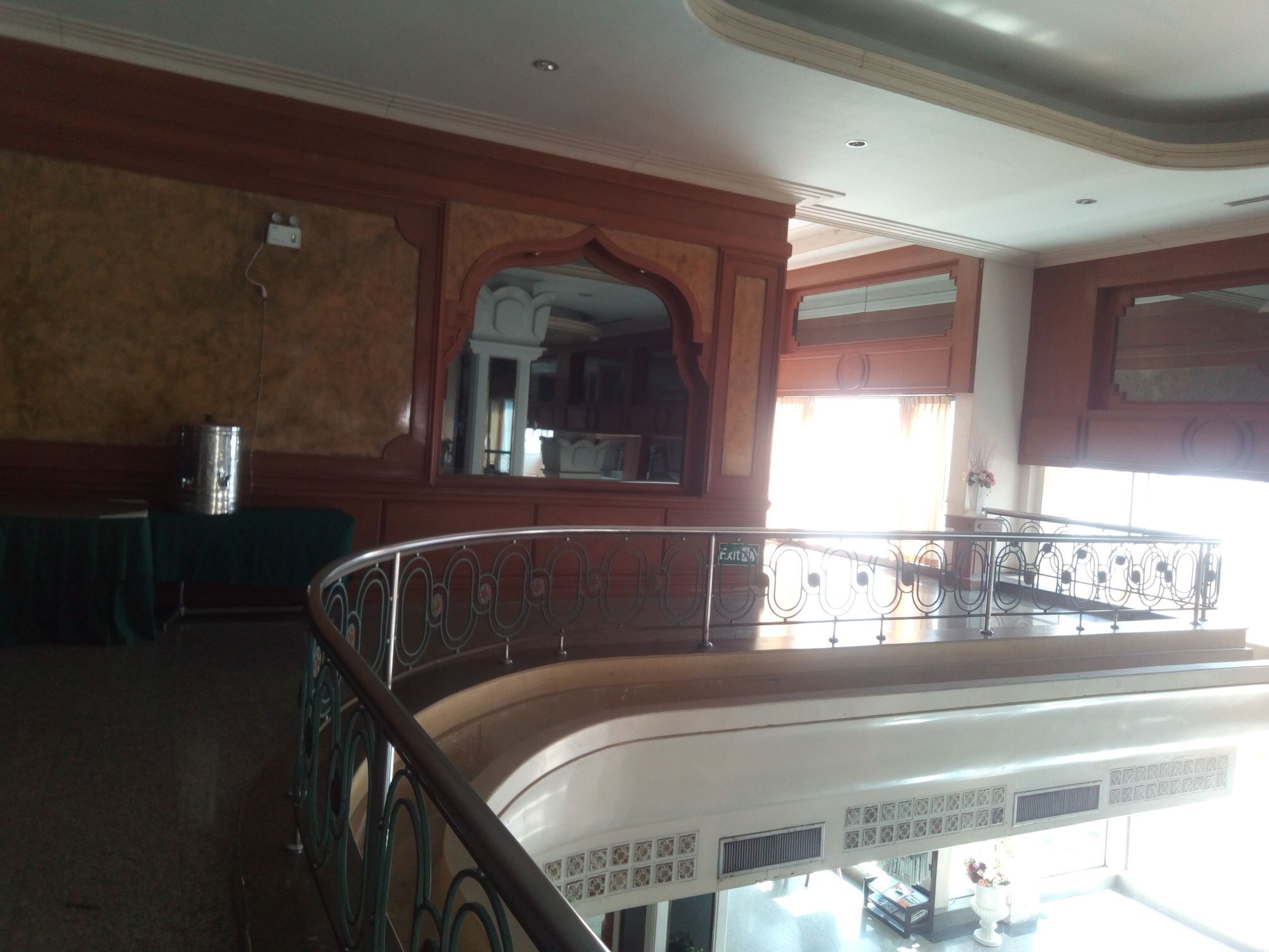 Grandpoint Hotell Phitsanulok Exteriör bild